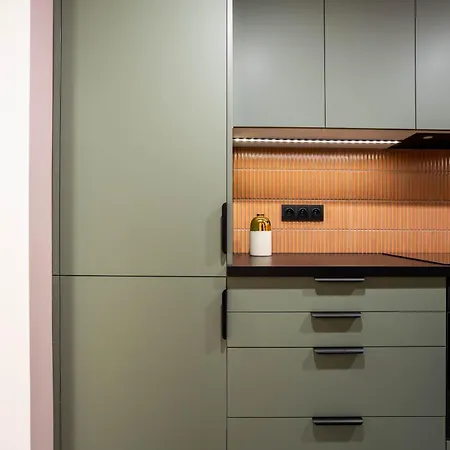 아파트 Comfy Modern In Old Town Parking By Hoomvi