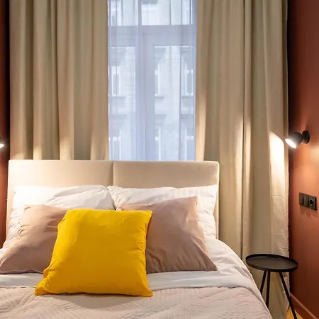 Comfy Modern In Old Town Parking By Hoomvi Apartment *
