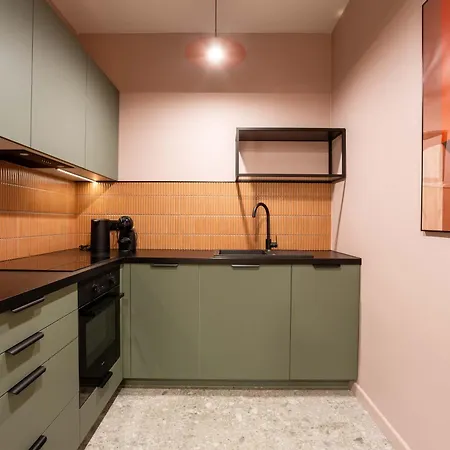 아파트 Comfy Modern In Old Town Parking By Hoomvi