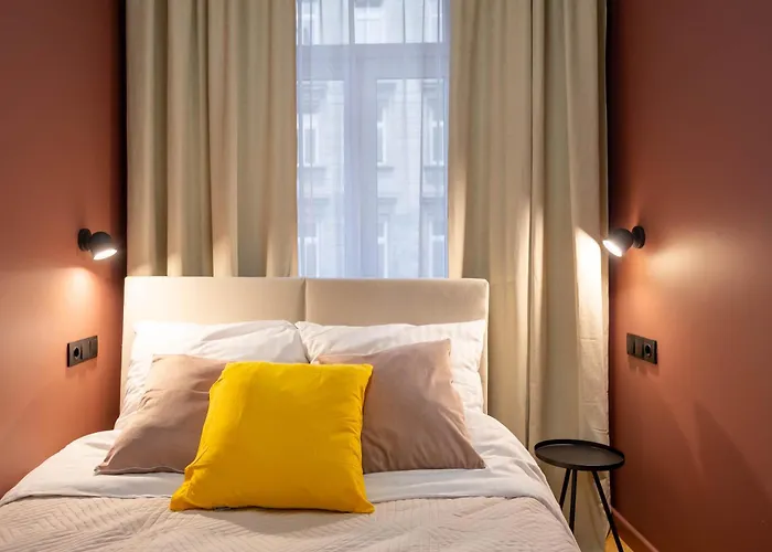 Comfy Modern In Old Town Parking Properunit Apartament *